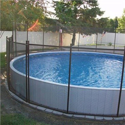 スイミングプールの安全バリア